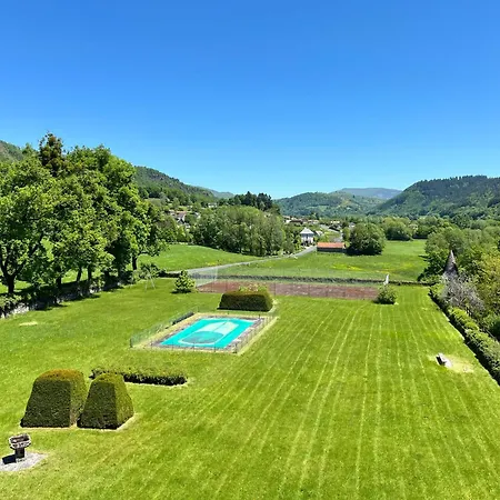 Chateau De La Voulte Bed & Breakfast Marmanhac